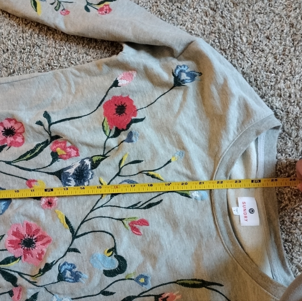 Anthropologie SUNDRY Floral Embroidered Gray Sweatshirt - Picture 9 of 10